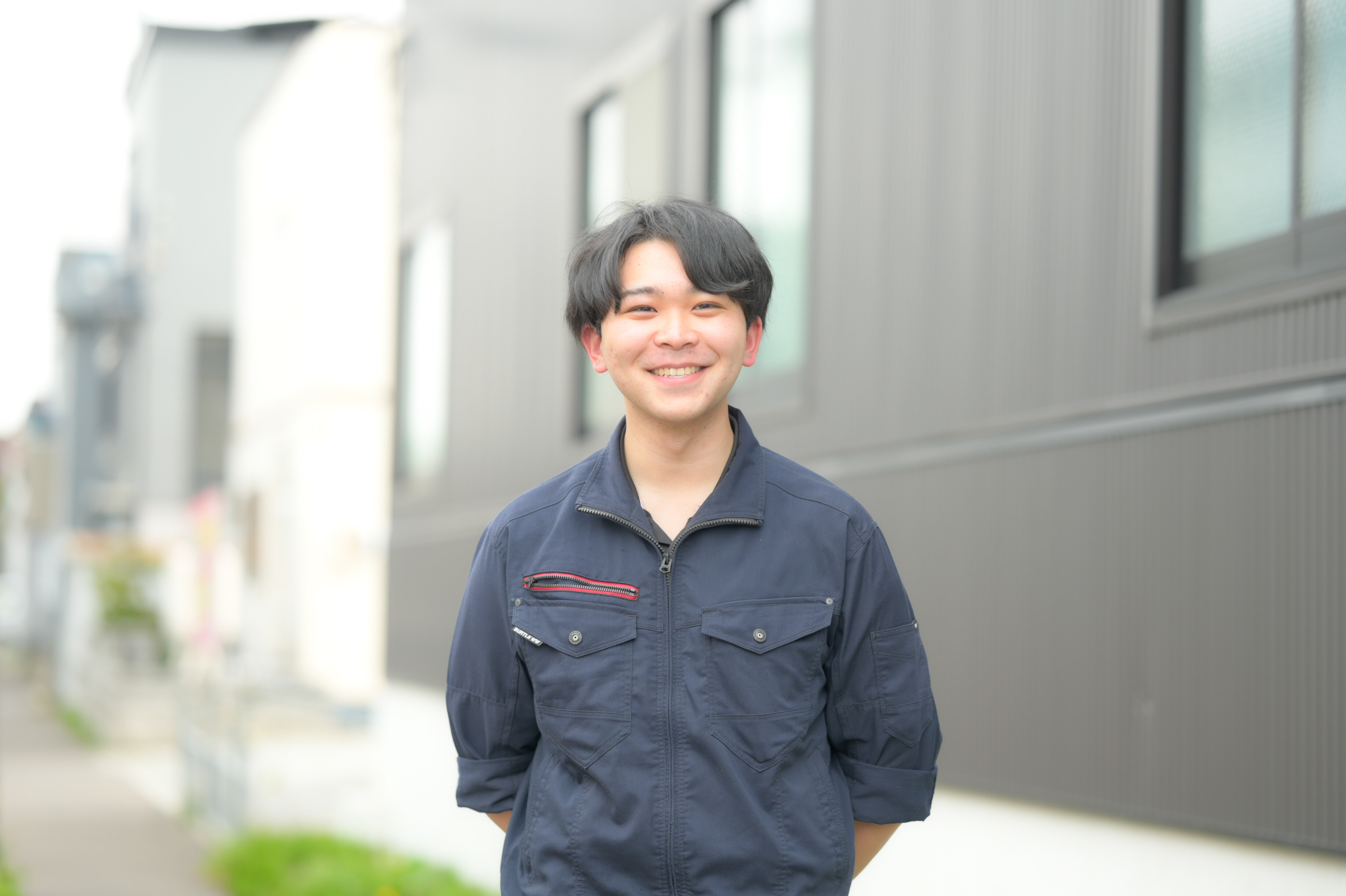 お客さまの「ありがとう」が原動力。 若手フィールドエンジニアが見据える未来と成長。